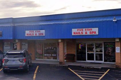 five-star-nails-spa-oak-ridge-tn-37830-salon-exterior