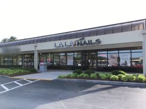 la-la-nails-knoxville-tn-37919-salon-exterior