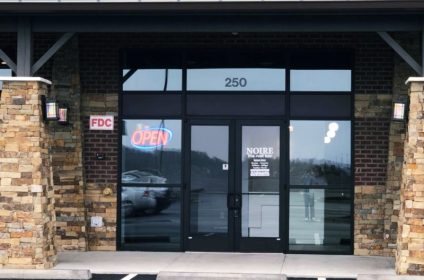 noire-the-nail-bar-bristol-va-24202-salon-exterior