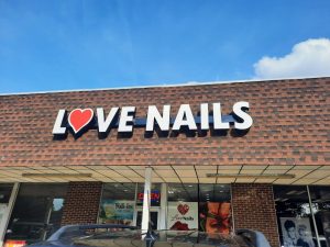 love-nails-cleveland-tn-37312-salon-exterior