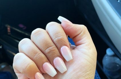 pink-white-nails-riverview-fl-33578-salon-art-design