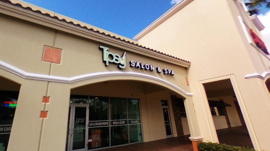 tipsy-salon-spa-wellington-fl-33414-salon-exterior