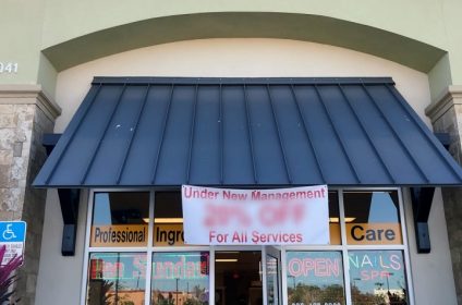 vivid-touch-nail-spa-fort-myers-fl-33913-salon-exterior