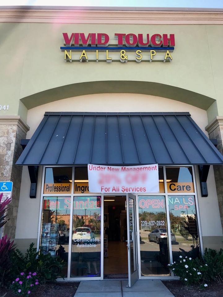 vivid-touch-nail-spa-fort-myers-fl-33913-salon-exterior