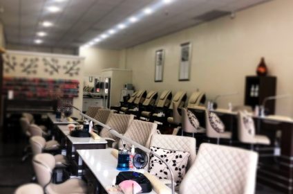 rt-nails-spa-tucson-az-85715-salon-interior