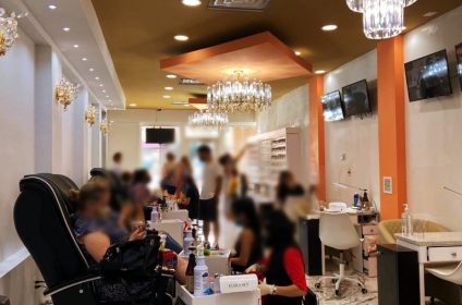 sparkle-and-pop-nails-fairfax-va-22030-salon-inside
