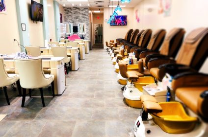 luxury-nail-bar-knoxville-tn-37934-salon-interior