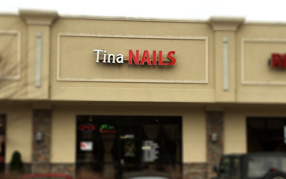 tina-s-nails-farragut-tn-37934-salon-exterior