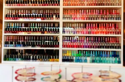 yours-nail-spa-knoxville-tn-37934-salon-gel-polish-center