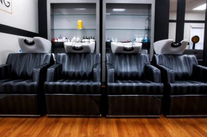 forever-young-beauty-bar-cordova-tn-38018-salon-interior