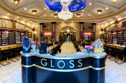 gloss-nail-bar-memphis-tn-38111-salon-interior