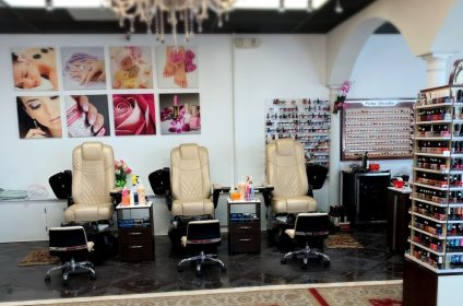 queen-nails-spa-memphis-tn-38117-salon-interior