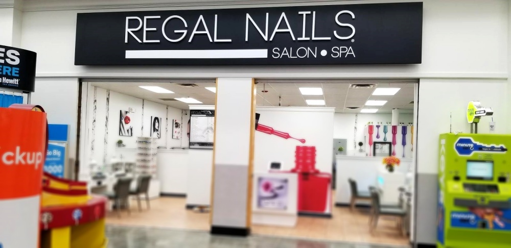 regal-nails-salon-spa-cordova-tn-38018-salon-exterior