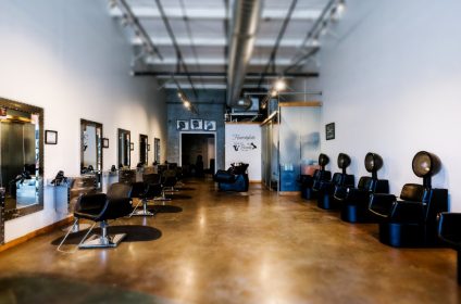 textures-studio-cordova-tn-38018-salon-interior