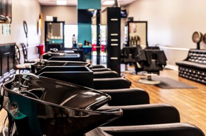 international-hair-studio-memphis-tn-38133-salon-interior