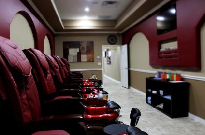 nw-nails-spa-houston-tx-77095-salon-interior