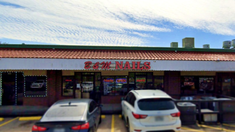 b-m-nails-houston-tx-77075-salon-exterior