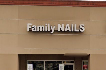 family-nails-houston-tx-77079-salon-exterior