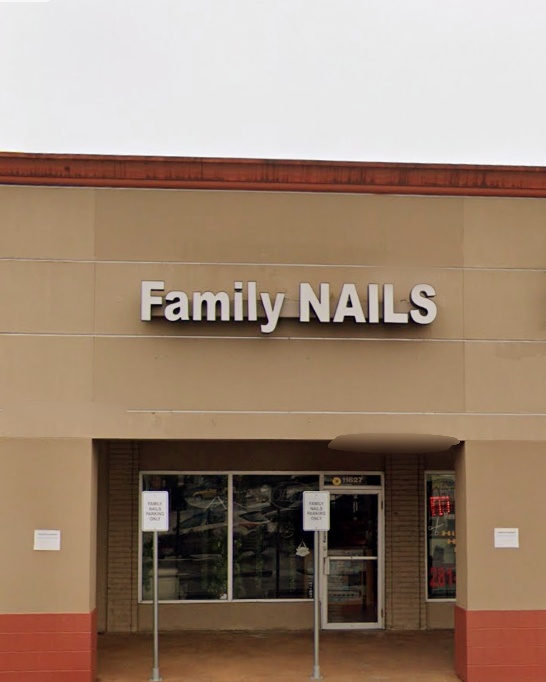 family-nails-houston-tx-77079-salon-exterior