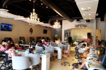 nailboss-design-salon-houston-tx-77077-salon-interior