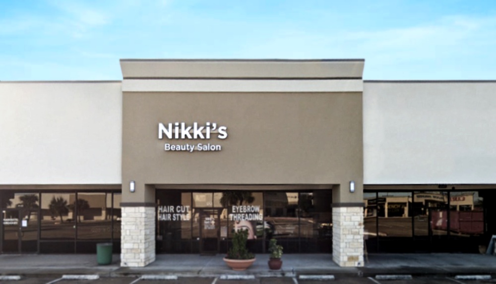 nikkis-beauty-salon-houston-tx-77082-exterior