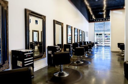 the-upper-hand-salon-houston-tx-77077-interior