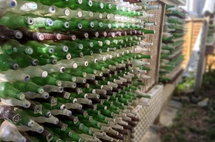 beer-can-house-houston-tx-77007-decor