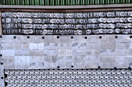 beer-can-house-houston-tx-77007-decor