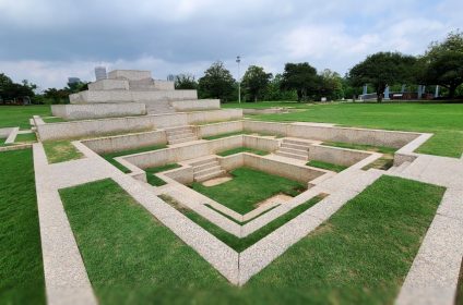 eleanor-tinsley-park-houston-tx-77019-scenery