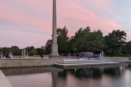 pioneer-memorial-obelisk-houston-tx-77030-scenery