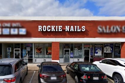 rockie-nails-sugar-land-tx-77498-salon-exterior