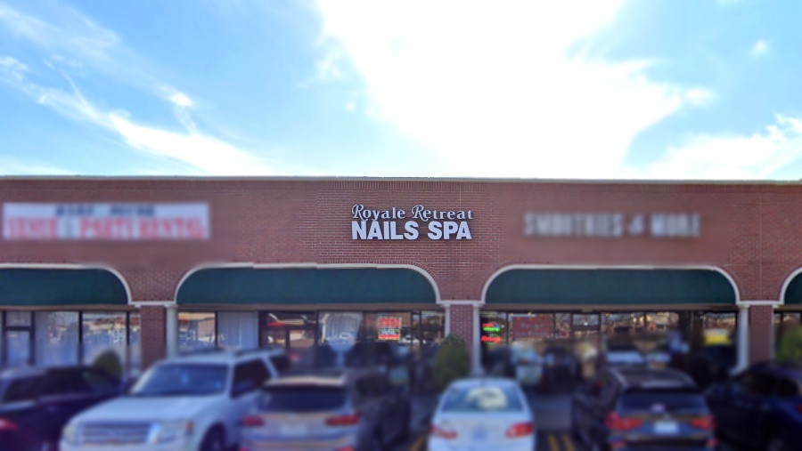 royale-retreat-nails-spa-sugar-land-tx-77478-salon-exterior