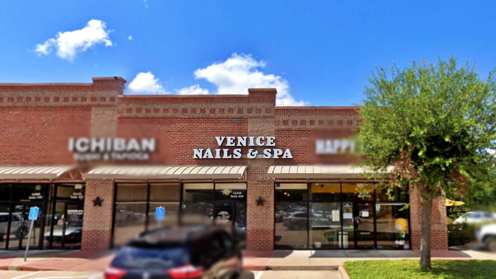 venice-nails-spa-sugar-land-tx-77479-salon-exterior