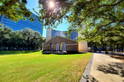 water-wall-houston-tx-77056-scenery