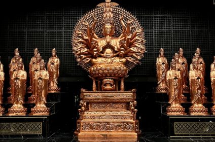 ba-den-black-virgin-mountain-in-tay-ninh-vn-840000-buddha-statue