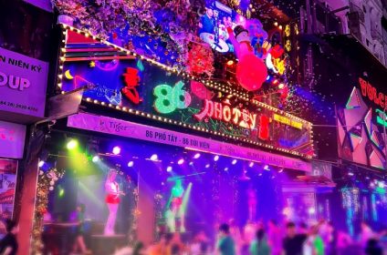 bui-vien-walking-street-in-ho-chi-minh-city-vietnam-700000-scenery