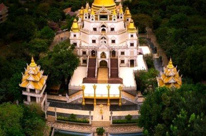 buu-long-pagoda-in-ho-chi-minh-city-vn-700000-panorama