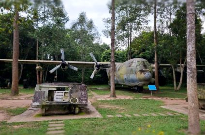 cu-chi-tunnel-in-ho-chi-minh-city-vietnam-733000-exhibit