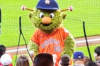 minute-maid-park-houston-tx-77002-astro-mascot