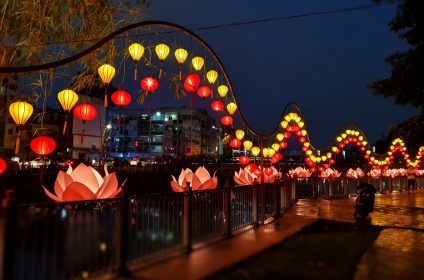 phap-hoa-buddhist-temple-in-ho-chi-minh-city-vn-700000-scenery