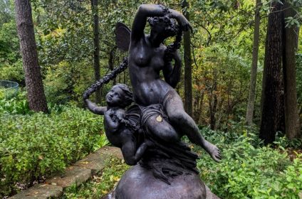 rienzi-museum-of-fine-arts-houston-tx-77019-garden-statue