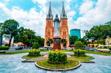 saigon-notre-dame-cathedral-in-vietnam-700000-scenery