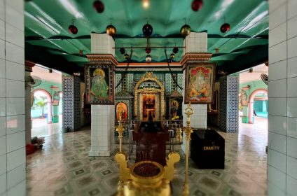 sri-thenday-yutthapani-temple-in-ho-chi-minh-city-vn-700000-shrine