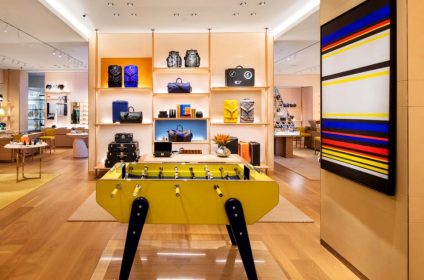 the-galleria-houston-tx-77056-shopping-mall-exhibit