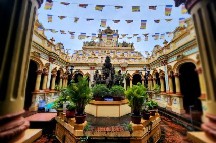 vinh-trang-pagoda-in-tien-giang-840000-mekong-delta-interior