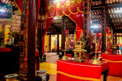 binh-thuy-temple-in-can-tho-900000-mekong-delta-exhibit