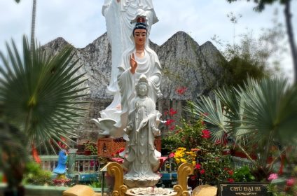 buu-lam-pagoda-in-tien-giang-840000-mekong-delta-buddha-statue
