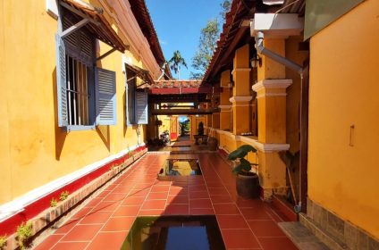 nam-nha-pagoda-in-can-tho-900000-mekong-delta-architectural-style
