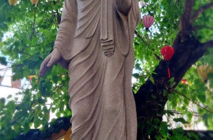 phat-hoc-buddhist-temple-in-can-tho-900000-mekong-delta-statue