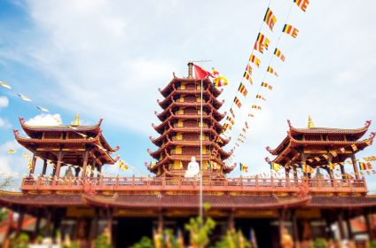 phat-ngoc-xa-loi-pagoda-in-vinh-long-890000-mekong-delta-architectural-style